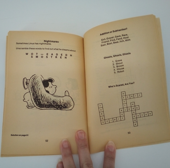 Vintage 1979 The Charlie Brown ghostly word puzzle book Peanuts Printed in USA - Picture 9 of 9